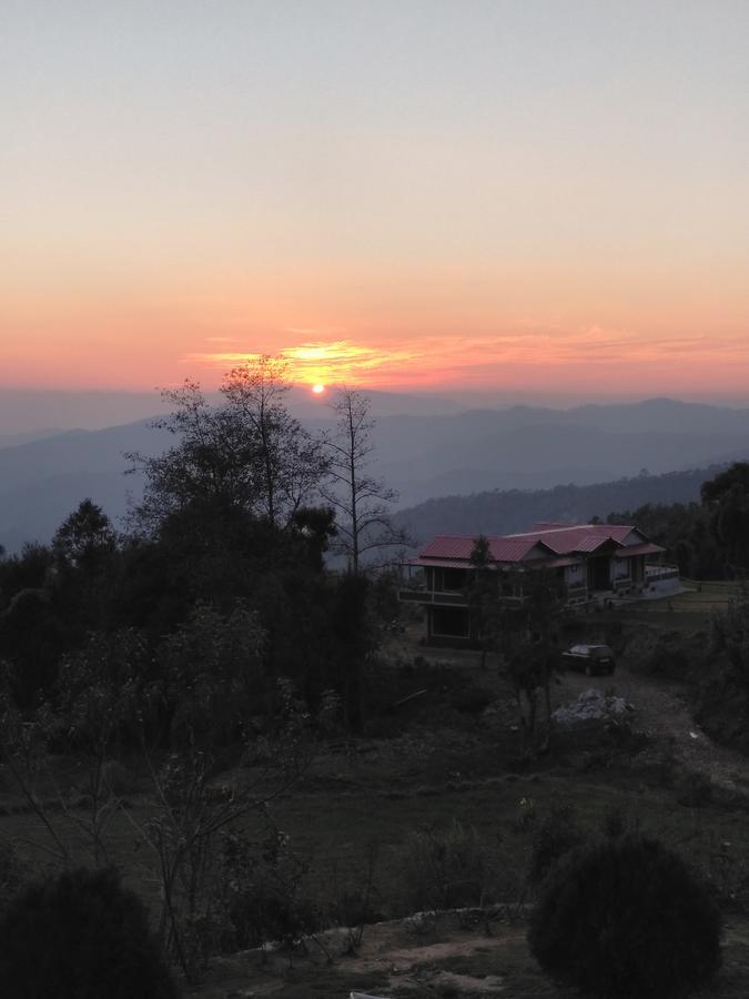Maa Ananda Mayee Guest House Binszar Kültér fotó